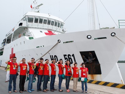 VPBank tổ chức loạt chương trình ủng hộ biển đảo quê hương